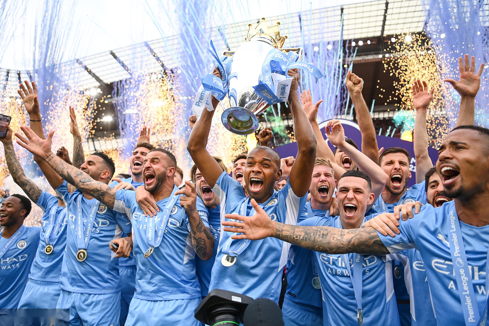 武磊坚守梦 武磊坚守梦